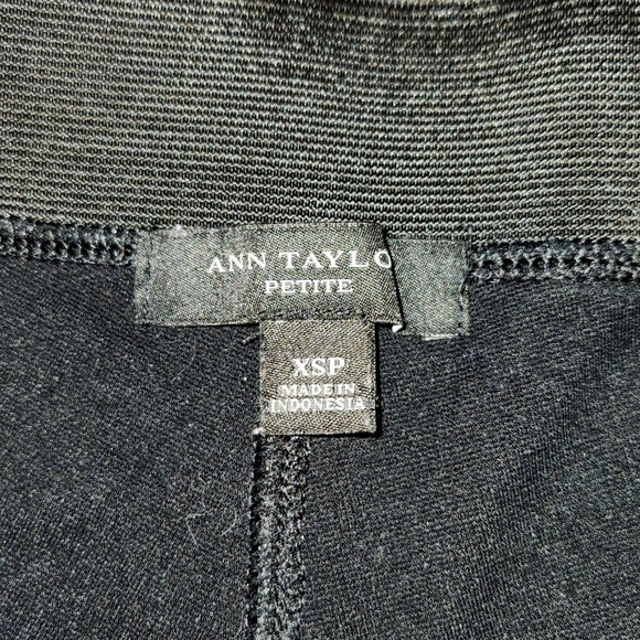 ANN Taylor Black Leggings Size XSP Stretch Waist Band - Picture 3 of 3
